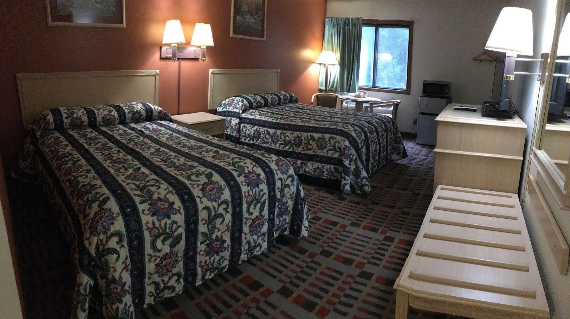 Anderson Chesterfield Travel Inn Daleville Buitenkant foto
